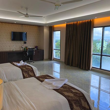Hotel Valentino Noakhali Extérieur photo