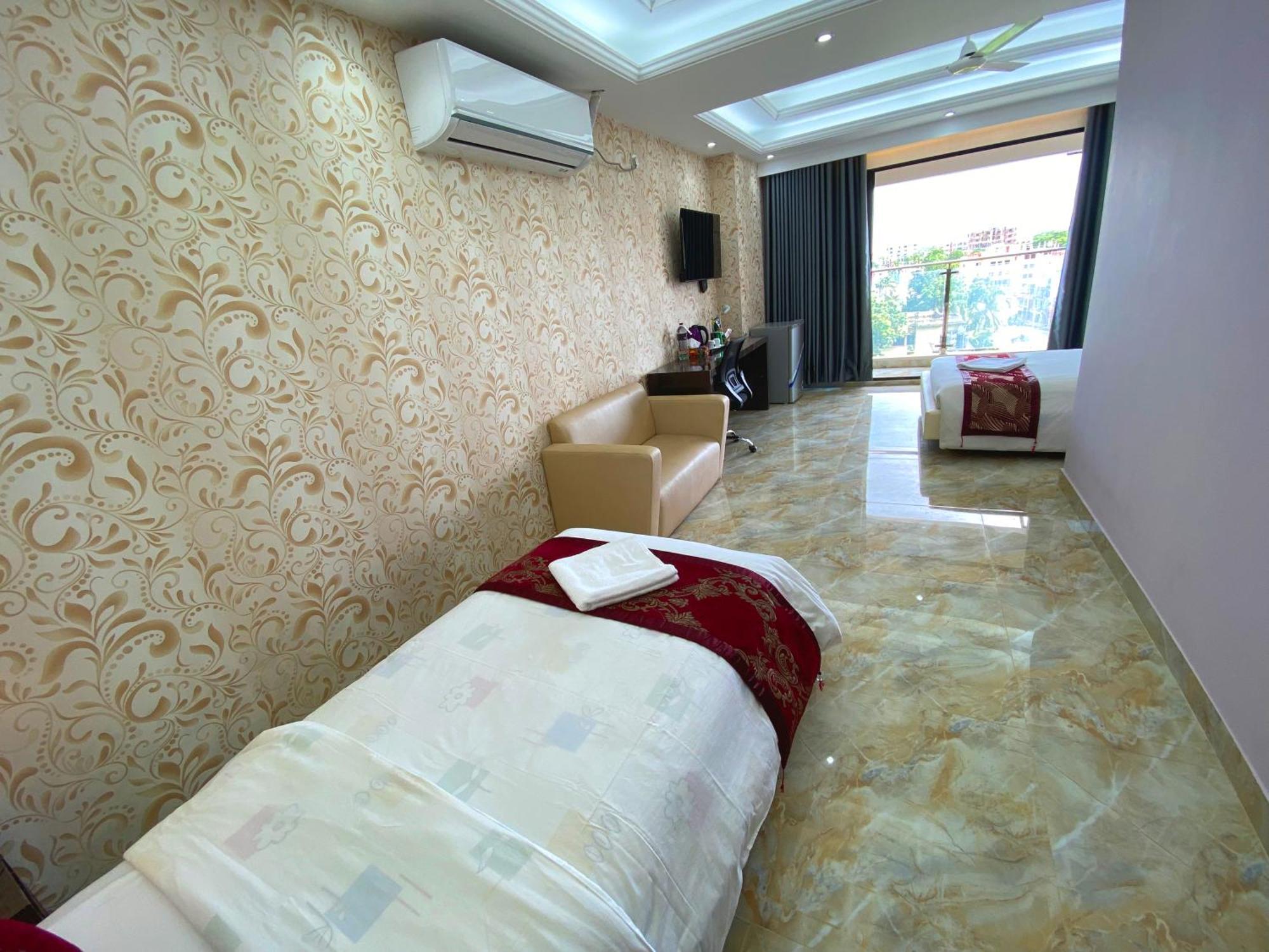 Hotel Valentino Noakhali Extérieur photo