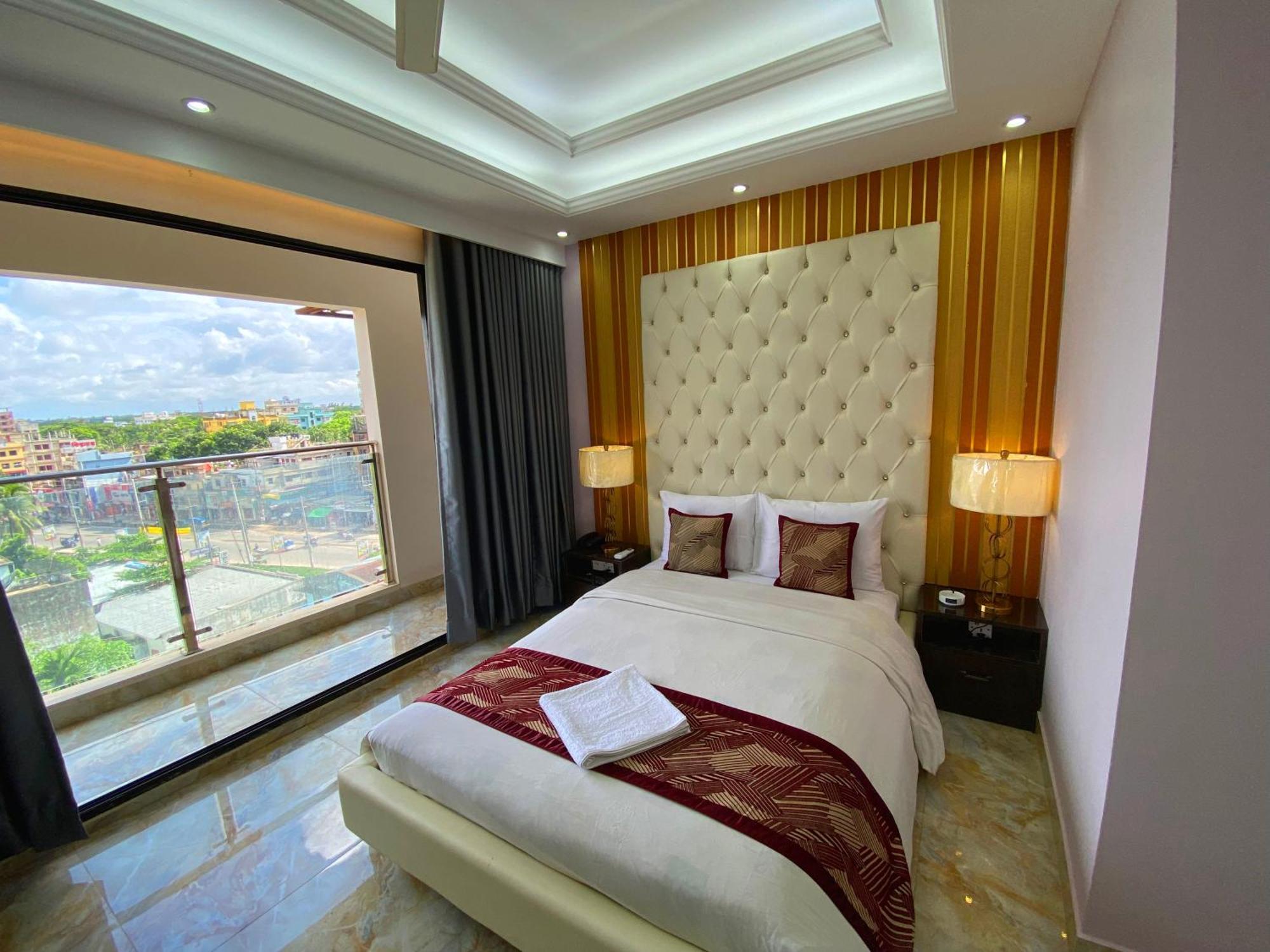 Hotel Valentino Noakhali Extérieur photo